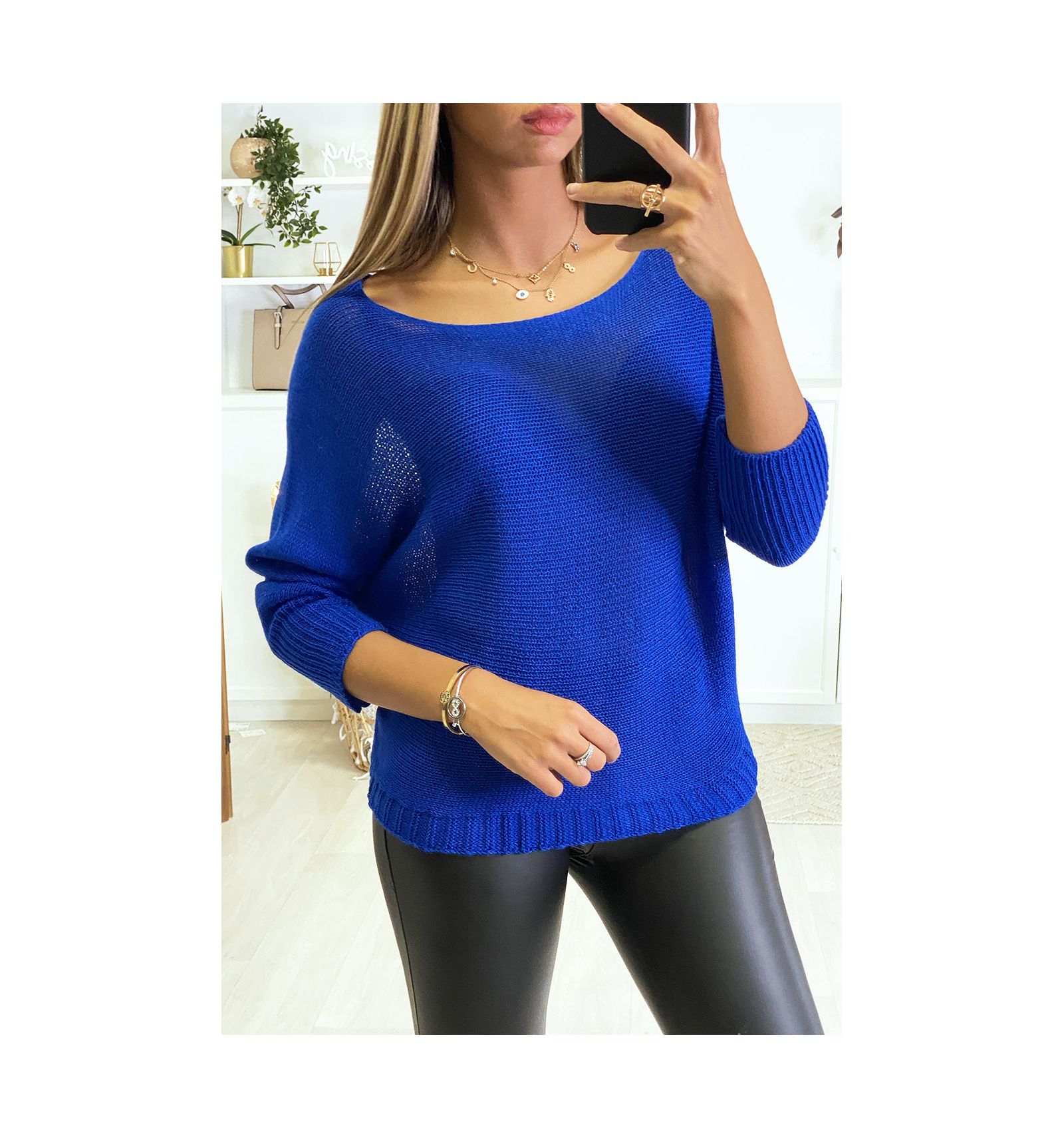 Pull royal col bateau à maille et manche chauve souris. 16300