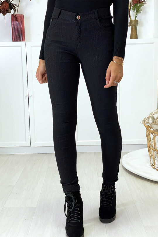 Pantalon slim noir motif python avec 5 poches Pantalon slim noir motif python avec 5 poches