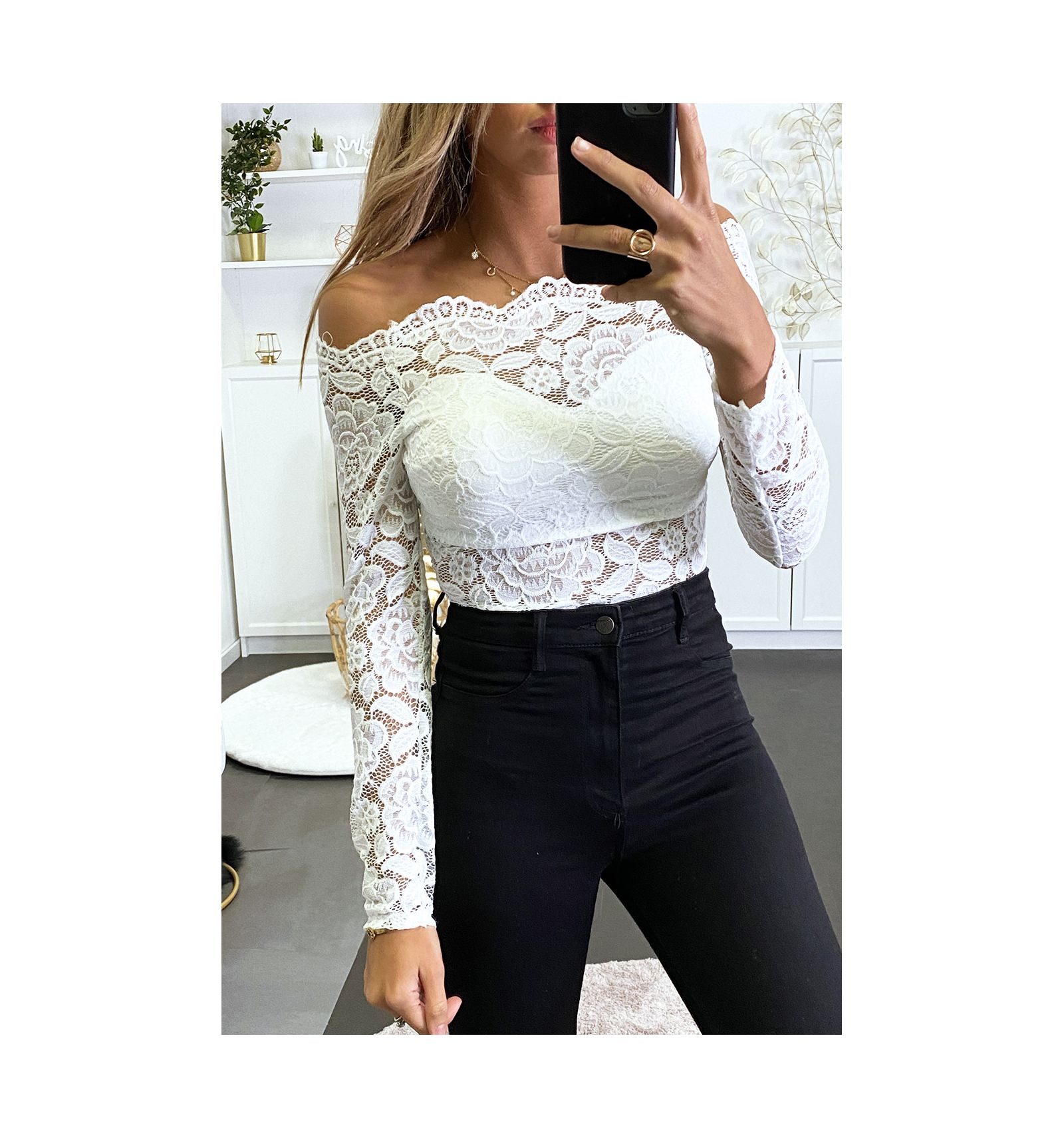 Body col bateau en dentelle blanc. Mode femme pas cher