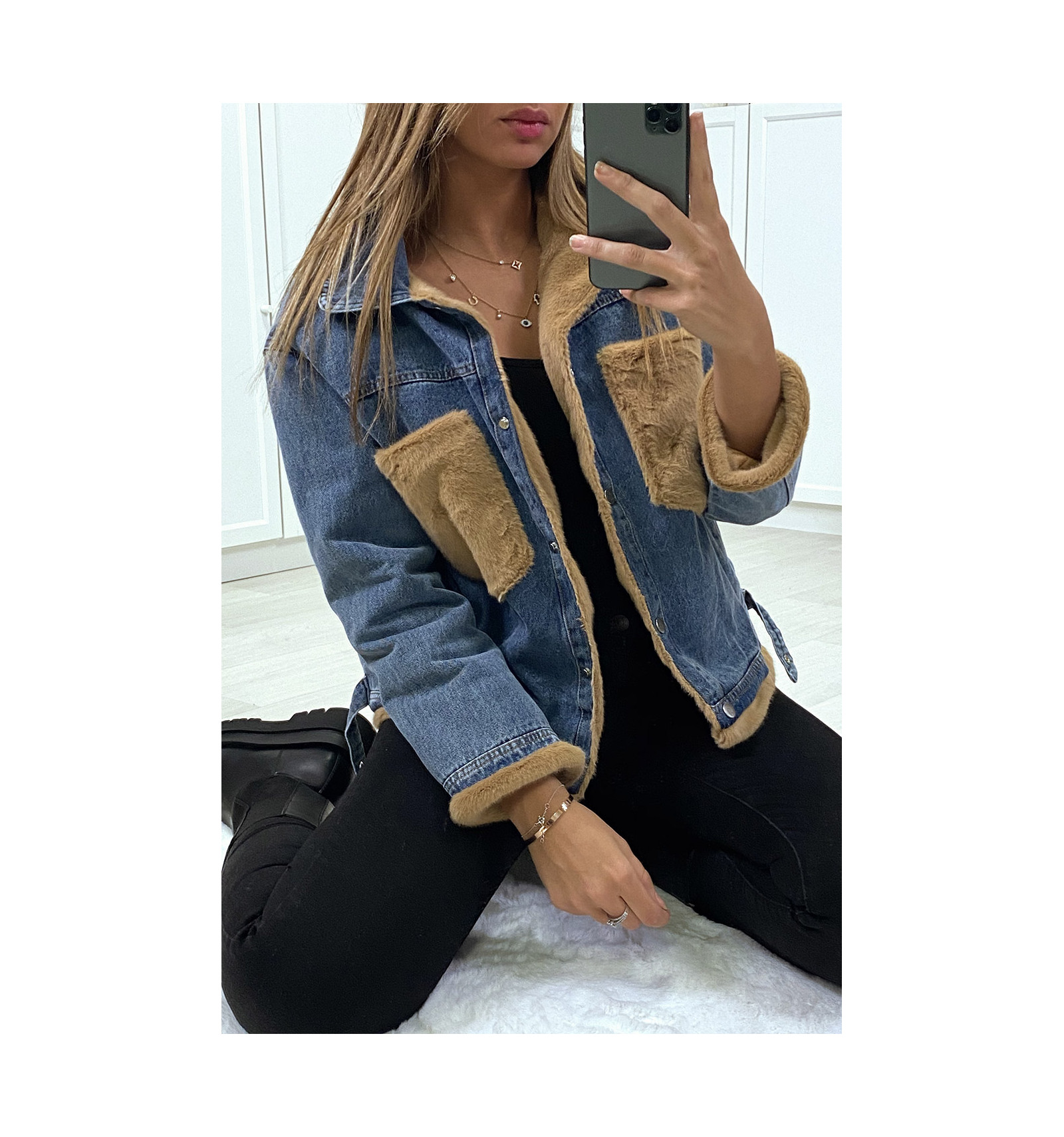 Veste en jean moumoute et poches camel