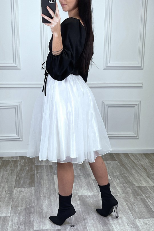 Jupe 3/4 blanche en tulle doublé avec ceinture papillon satiné Jupe 3/4 blanche en tulle doublé avec ceinture papillon satiné