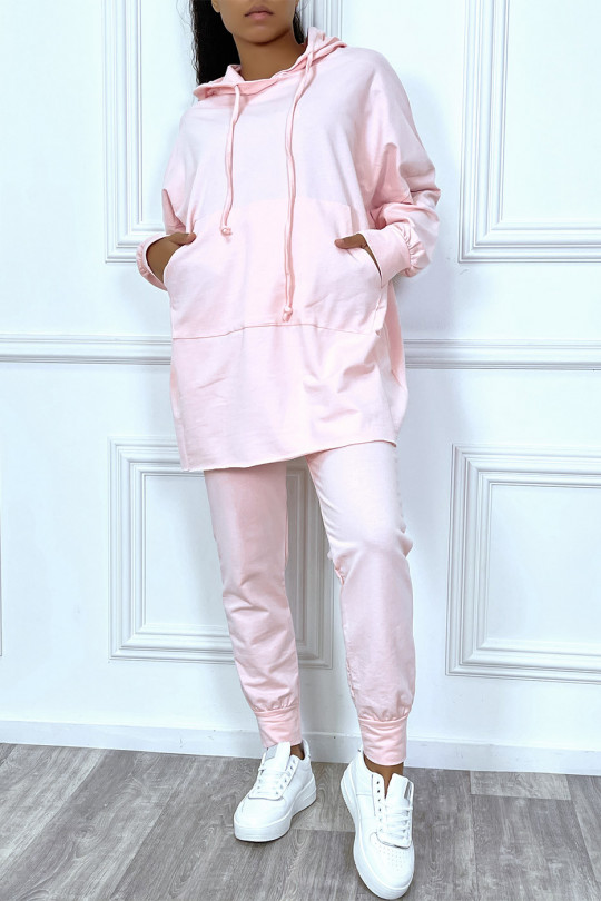 Ensemble jogging rose avec sweat oversize à capuche et poche kangourou et jogging Ensemble jogging rose avec sweat oversize à capuche et poche kangourou et jogging