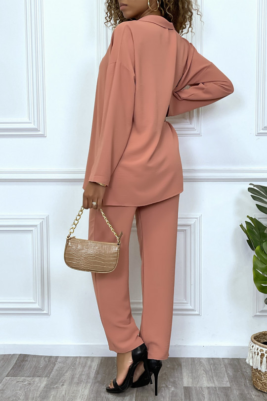 Ensemble kaki tunique et pantalon très tendance et agréable à porter Ensemble kaki tunique et pantalon très tendance et agréable à porter