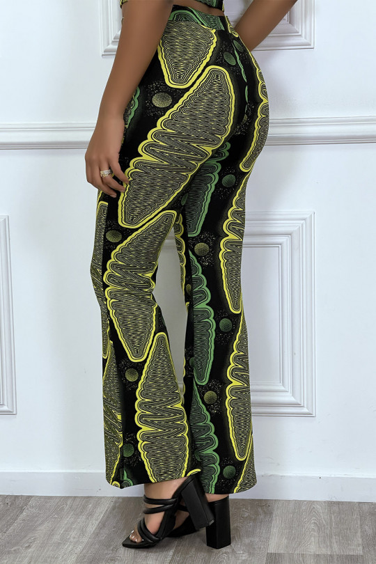 Zwarte flared broek met gele en groene waxprint