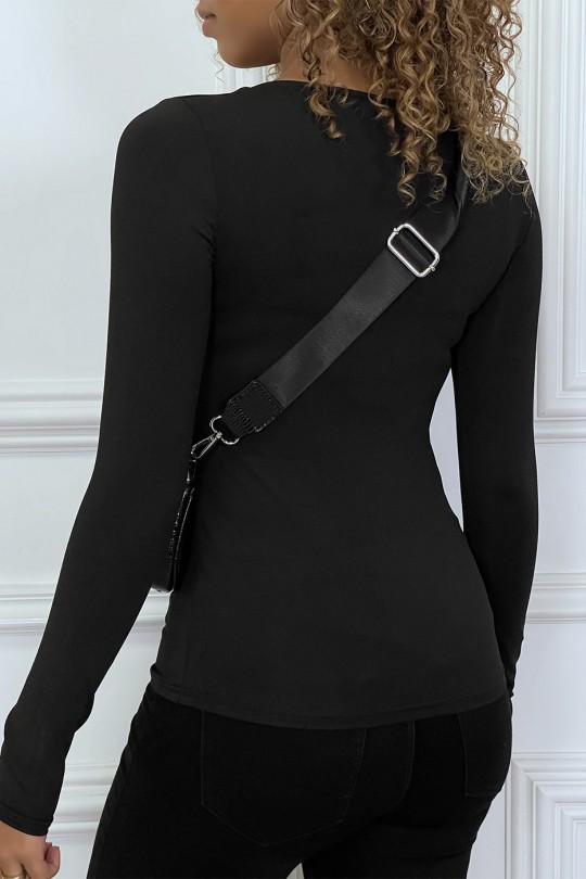 T-shirt moulant noir à manches longues et à col v T-shirt moulant noir à manches longues et à col v