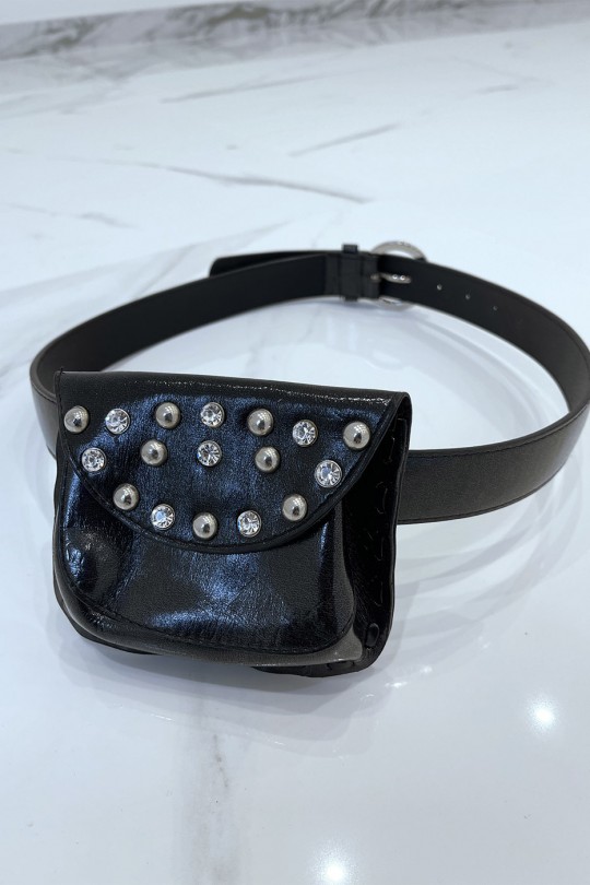 Ceinture noire en simili brillant et pochette à strass et clou Ceinture noire en simili brillant et pochette à strass et clou
