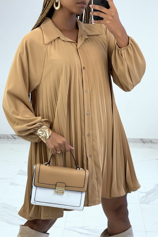 Robe chemise camel plissée à manches ...