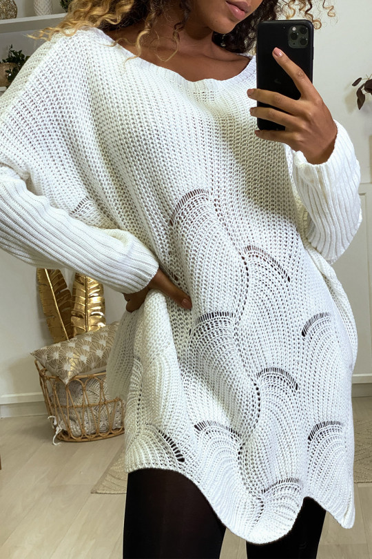 Pink oversized leaf pattern sweater Pink oversized leaf pattern sweater