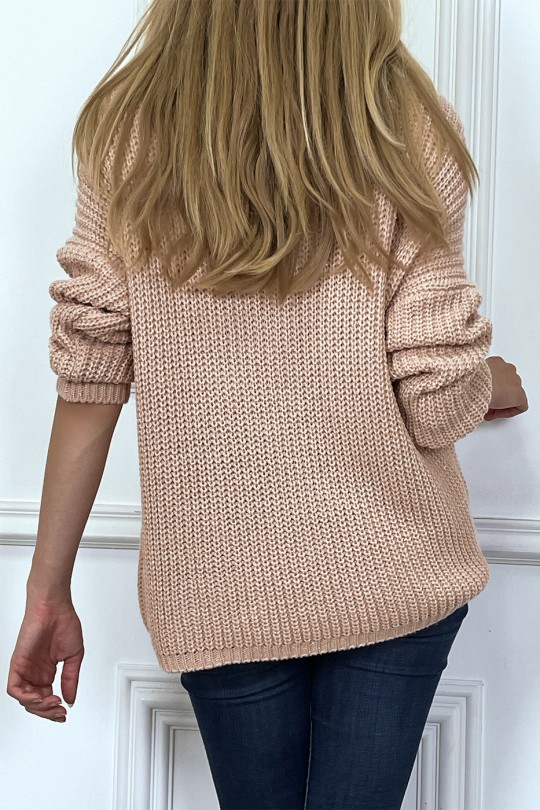 Pull rose avec joli forme tombante et fil argenté Pull rose avec joli forme tombante et fil argenté
