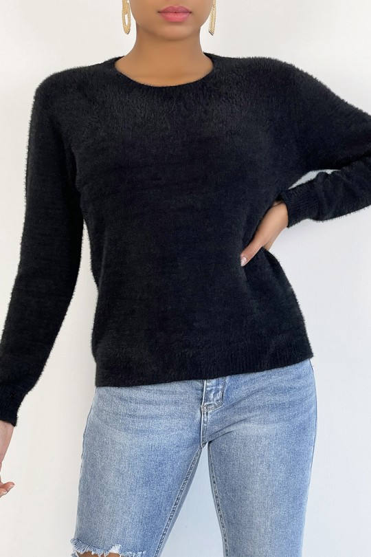 Pull duveteux rose avec motif en dentelle brodé dans le dos Pull duveteux rose avec motif en dentelle brodé dans le dos