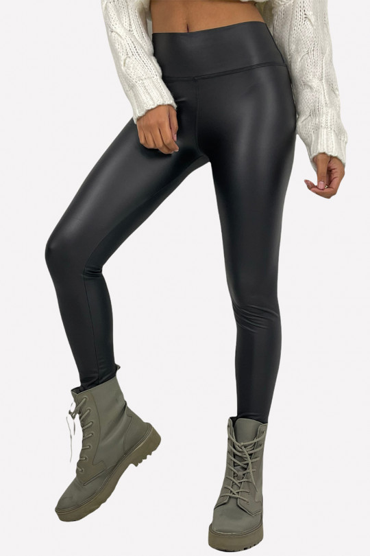 Legging noir en simili cuir de qualité Legging noir en simili cuir de qualité