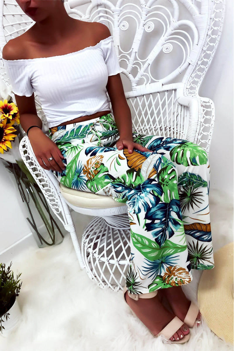 Pantalon palazzo avec jolie motif fleuris blanc et bleu Pantalon palazzo avec jolie motif fleuris blanc et bleu