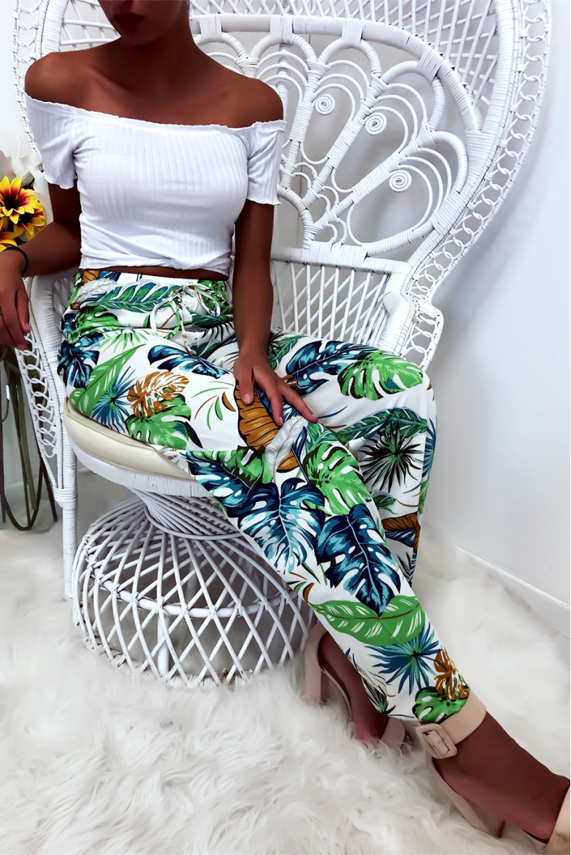 Pantalon palazzo avec jolie motif fleuris blanc et bleu Pantalon palazzo avec jolie motif fleuris blanc et bleu