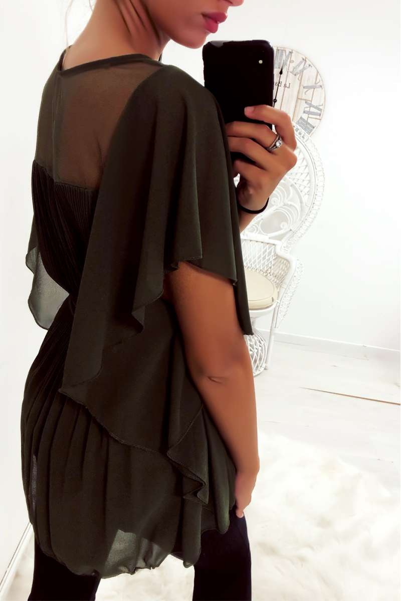 Sublieme geplooide kaki blouse met kant bij de buste, ruches mouwen en riem Sublieme geplooide kaki blouse met kant bij de buste, ruches mouwen en riem