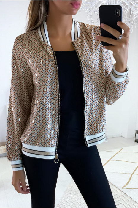 Petit veste légère en camel avec de joli motif doré Petit veste légère en camel avec de joli motif doré