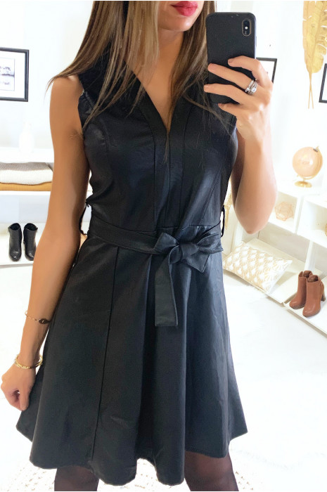 robe noir col v