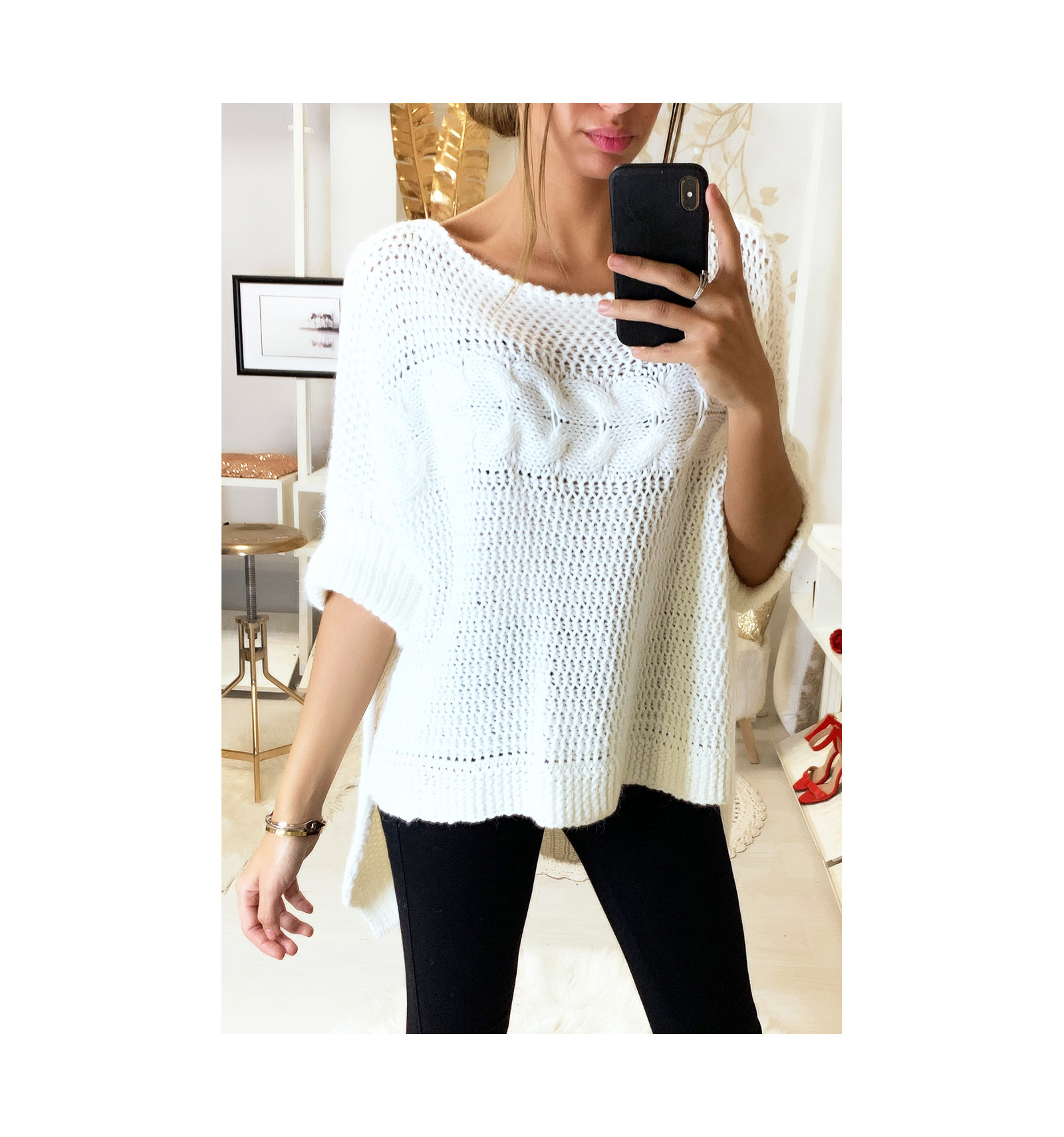 Magnifique pull blanc torsadé court devant et long derrière