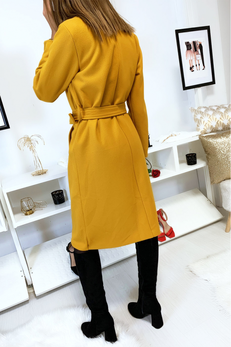 Longue veste croisé moutarde doublé à l'intérieur avec poches et ceinture Longue veste croisé moutarde doublé à l'intérieur avec poches et ceinture