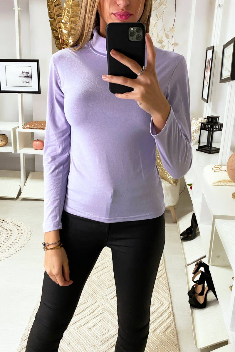 Super Sous Pull Violet à col roulé. Super Sous Pull Violet à col roulé.