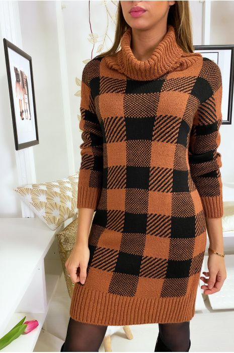 Robe pull col roulé à carreaux camel et noir