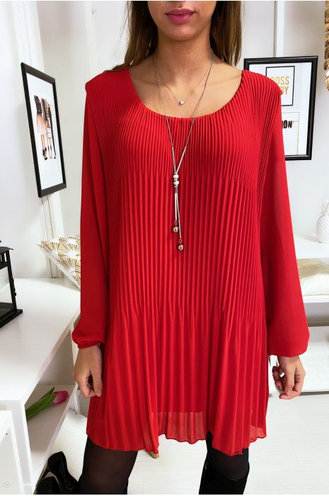 robe ample rouge Cinosural International School