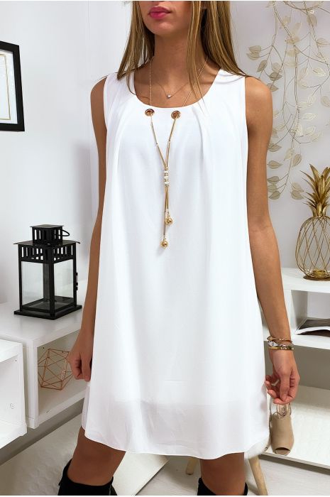 robe blanche dos ouvert