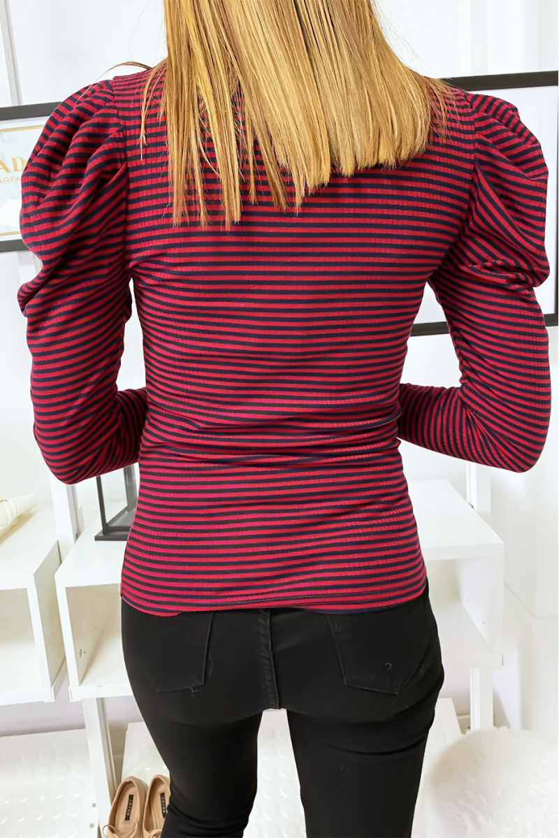 Haut rayé bordeaux et noir pour femme avec manches bouffante Haut rayé bordeaux et noir pour femme avec manches bouffante