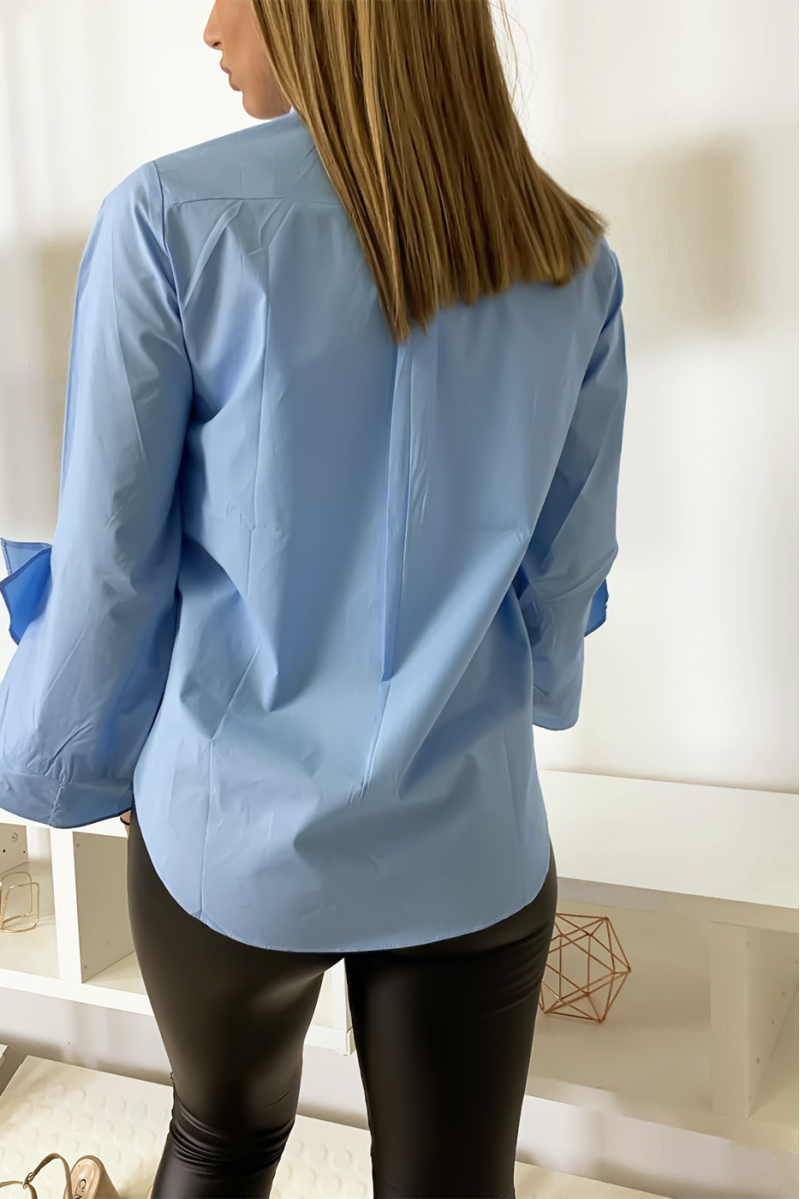 Blauw overhemd met open ruches Blauw overhemd met open ruches