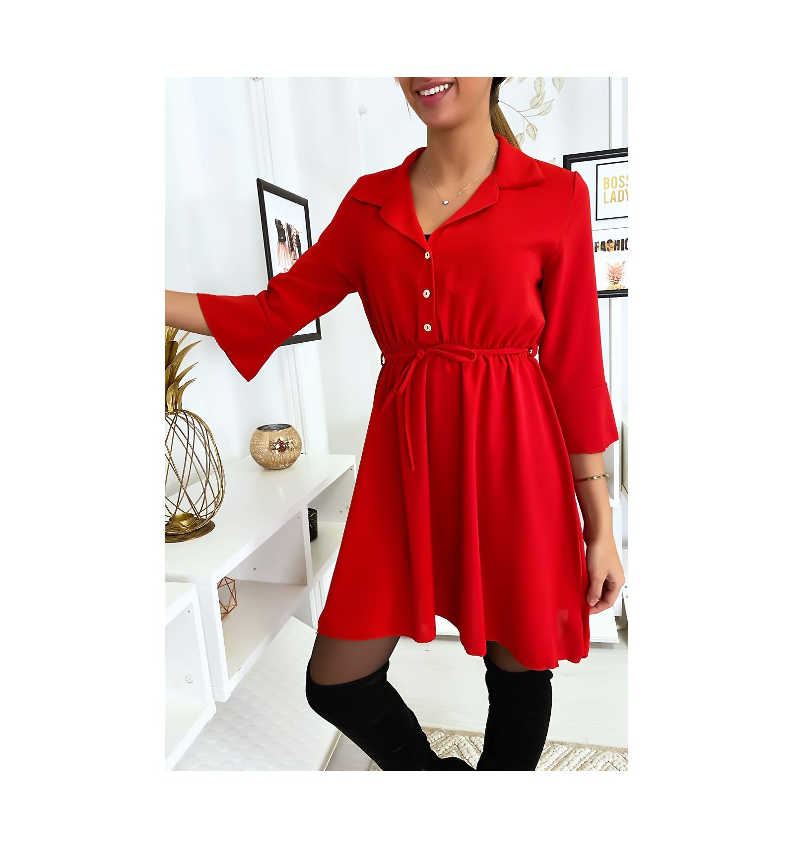 Robe fluide rouge à col chemisier