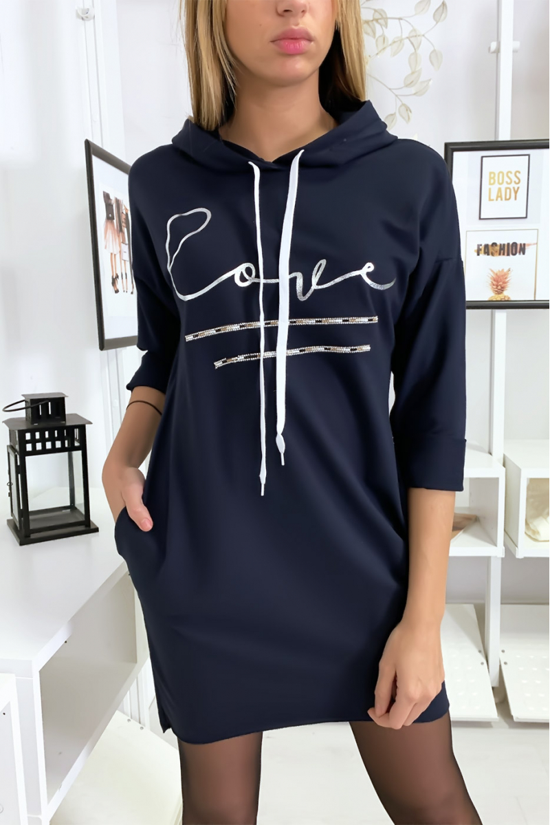 Navy hoodie met liefdesschrift en strass steentjes Navy hoodie met liefdesschrift en strass steentjes