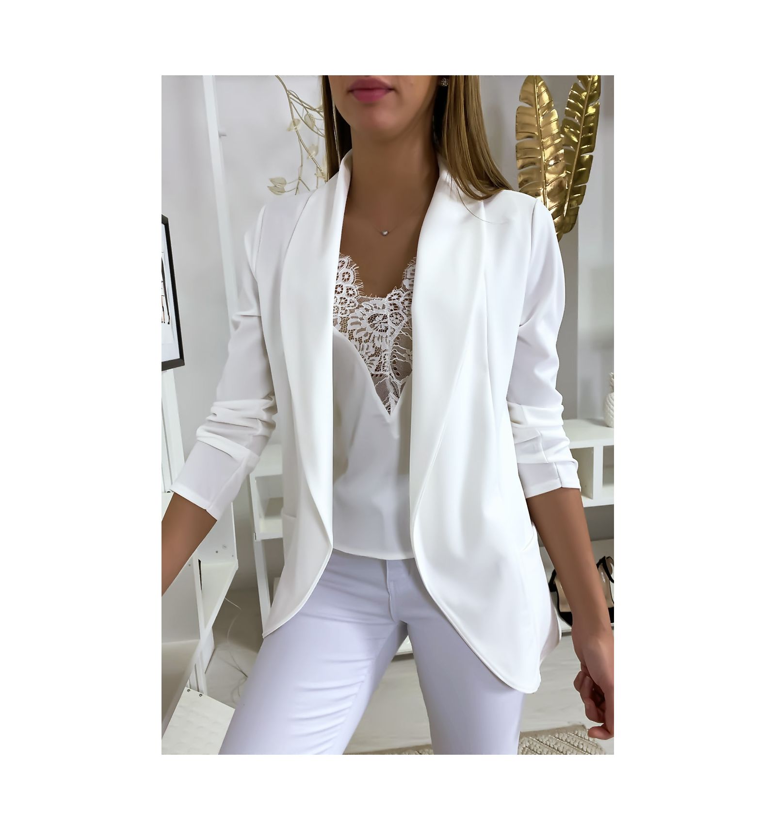 White blazer jacket with shawl collar with pockets. Women's White blazer jacket for women