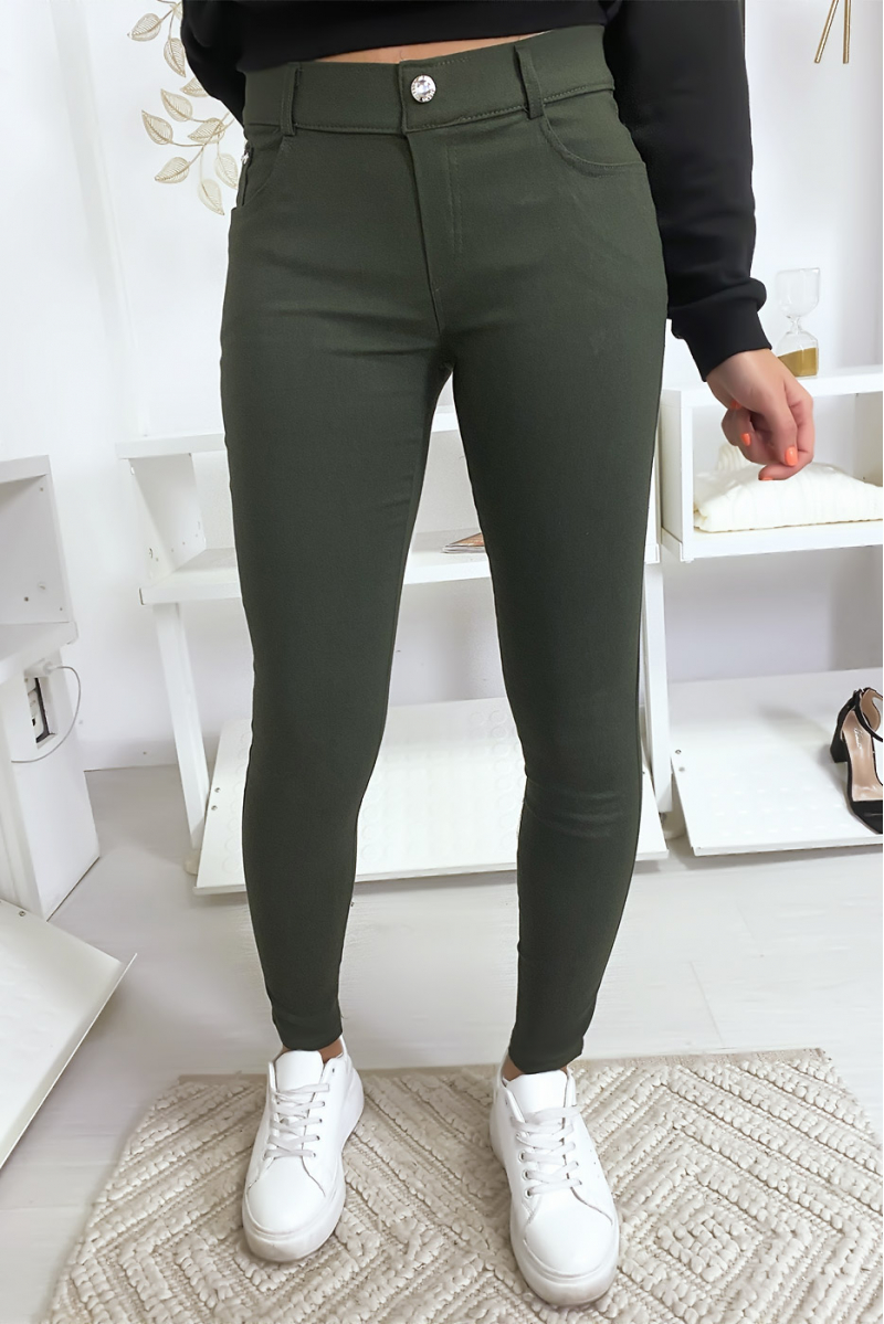 Kaki slimfit broek, basic met voor- en achterzak Kaki slimfit broek, basic met voor- en achterzak