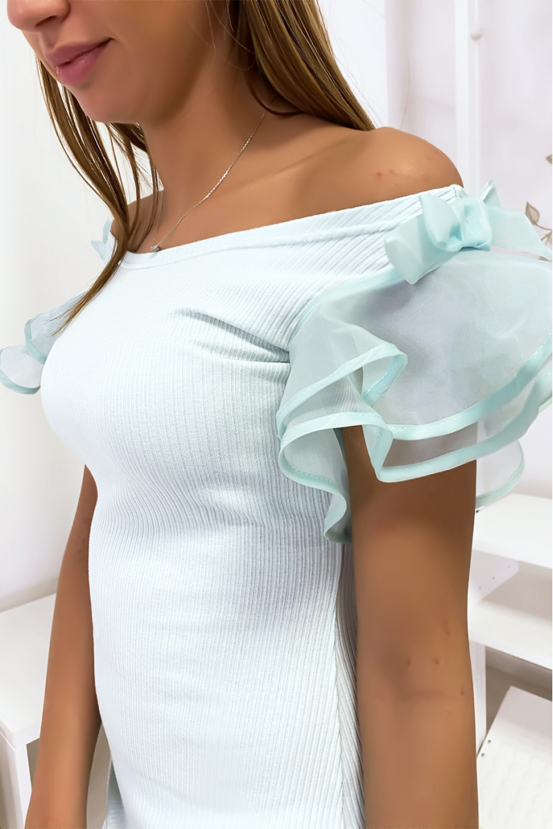 Robe vert d'eau en maille côtelé avec des volants et papillon aux épaules Robe vert d'eau en maille côtelé avec des volants et papillon aux épaules