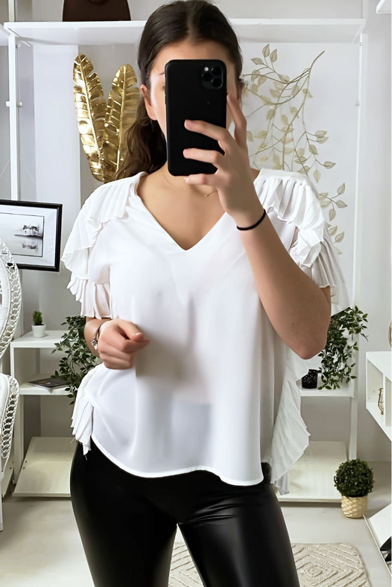 Blouse blanche en crêpe avec plissé sur les contours Blouse blanche en crêpe avec plissé sur les contours