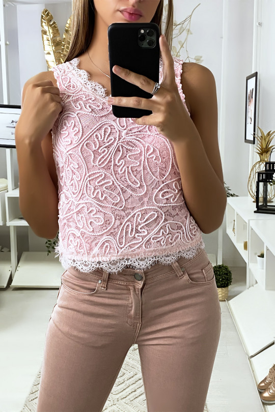Débardeur en dentelle rose Débardeur en dentelle rose
