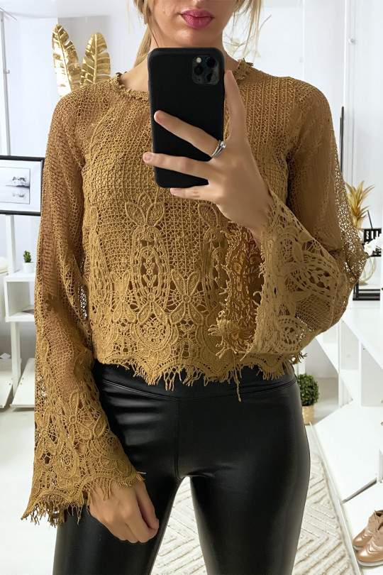 Haut camel en dentelle 2 en 1 avec débardeur Haut camel en dentelle 2 en 1 avec débardeur