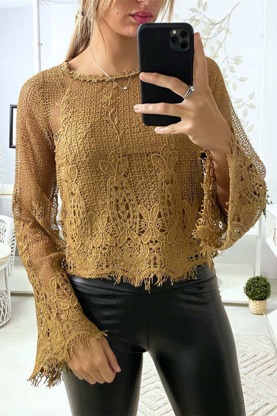 Haut camel en dentelle 2 en 1 avec débardeur Haut camel en dentelle 2 en 1 avec débardeur