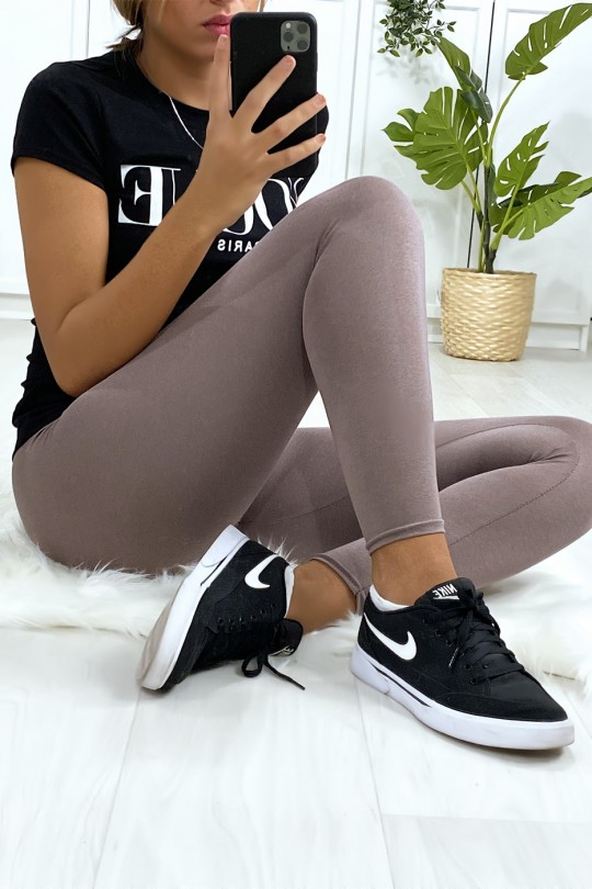 Leggings uni basique couleur gris souris . Leggings uni basique couleur gris souris .