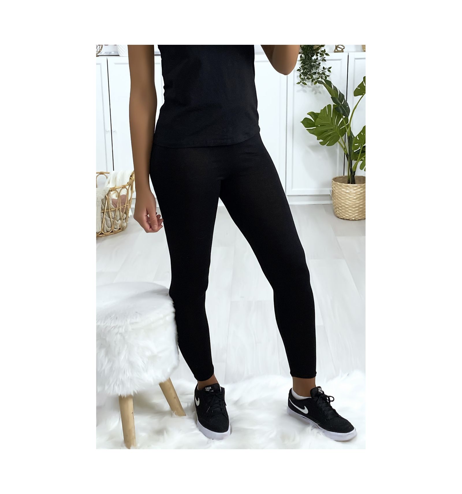 plain black leggings