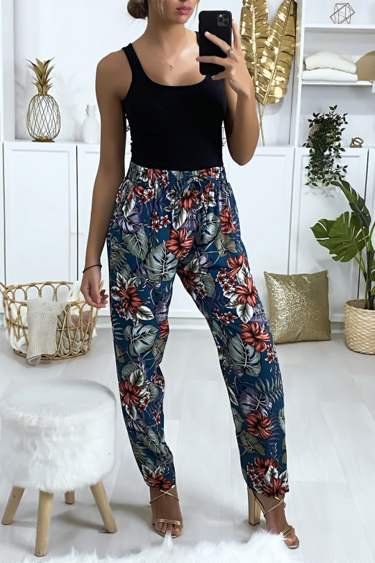 Pantalon canard en coton avec poches et motif fleuris Pantalon canard en coton avec poches et motif fleuris