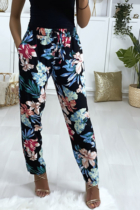 Zwarte fuchsia blauwe broek met bloemmotief van katoen met zakken Zwarte fuchsia blauwe broek met bloemmotief van katoen met zakken