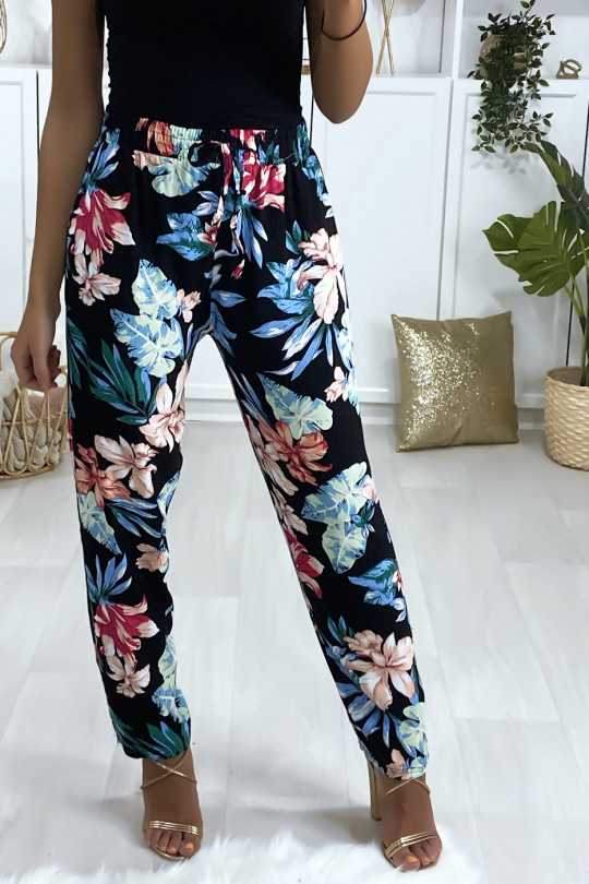 Zwarte fuchsia blauwe broek met bloemmotief van katoen met zakken Zwarte fuchsia blauwe broek met bloemmotief van katoen met zakken