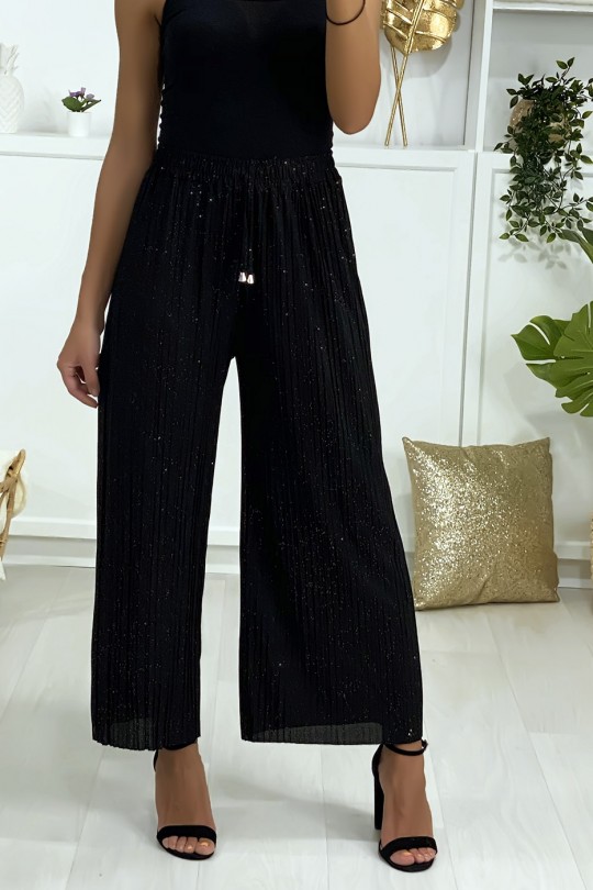 Pantalon palazzo noir plissé légèrement pailleté Pantalon palazzo noir plissé légèrement pailleté