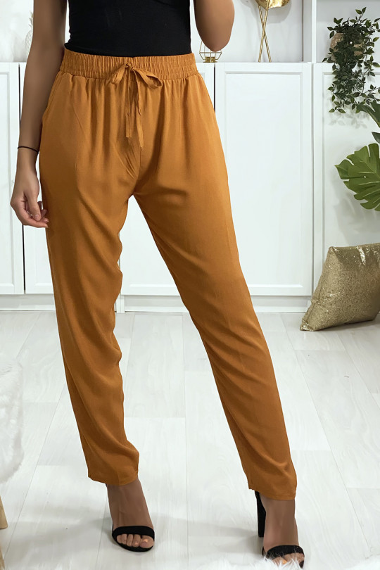 Pantalon camel en coton avec poches Pantalon camel en coton avec poches
