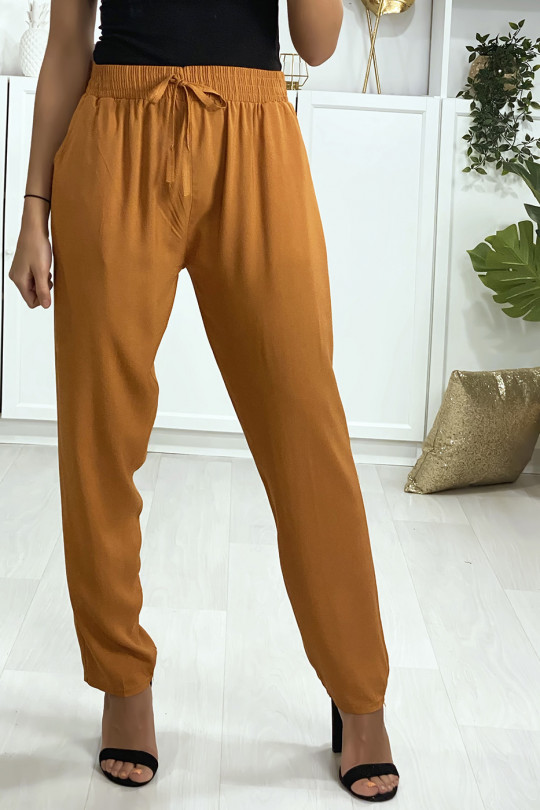 Pantalon camel en coton avec poches Pantalon camel en coton avec poches