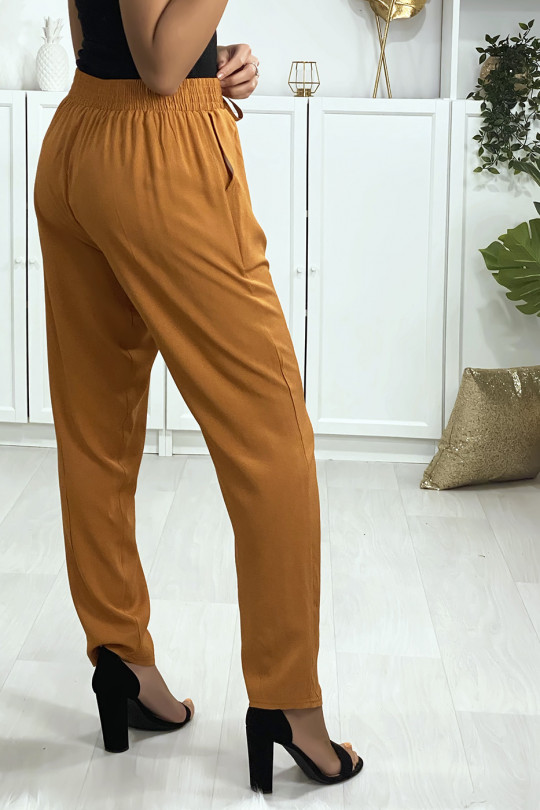 Pantalon camel en coton avec poches Pantalon camel en coton avec poches