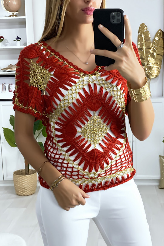 Haut rouge et doré style brodé Haut rouge et doré style brodé