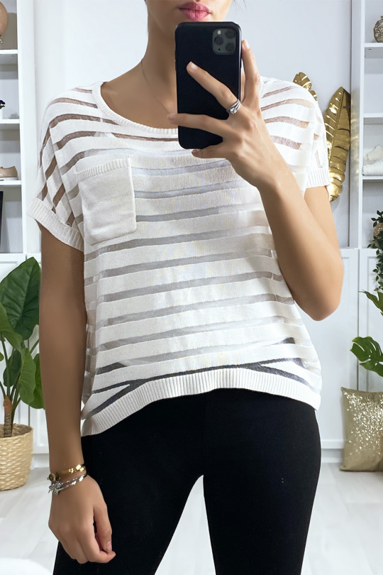 Top rayé beige semi transparent avec poche Top rayé beige semi transparent avec poche