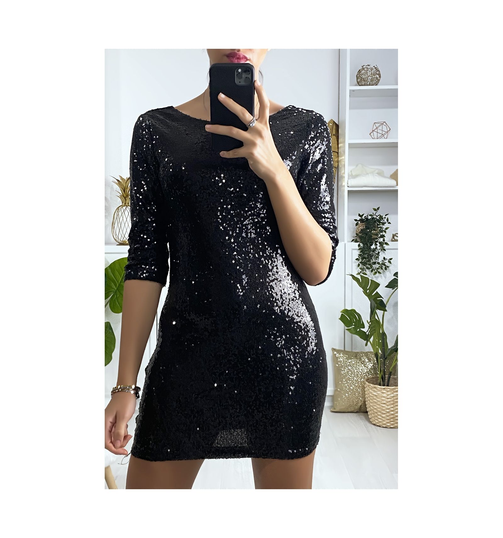 Robe pailleté noir doublé avec dos nu