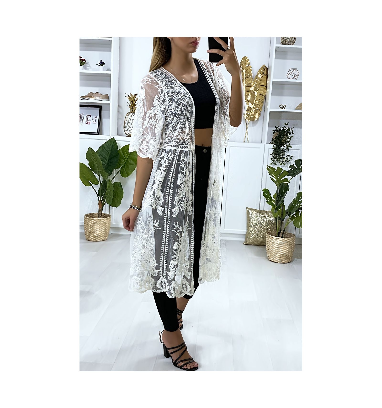 Long kimono en dentelle beige